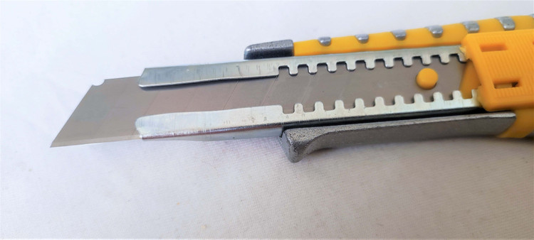 کاتر سربی آسامکس